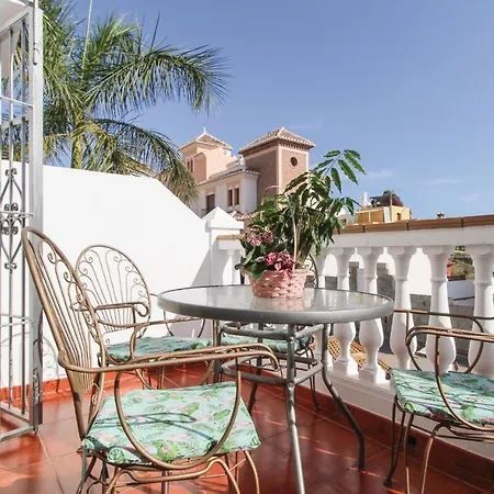 Amazing In With 3 Bedrooms, Wifi And Swimming Pool Tatil Evi Nerja