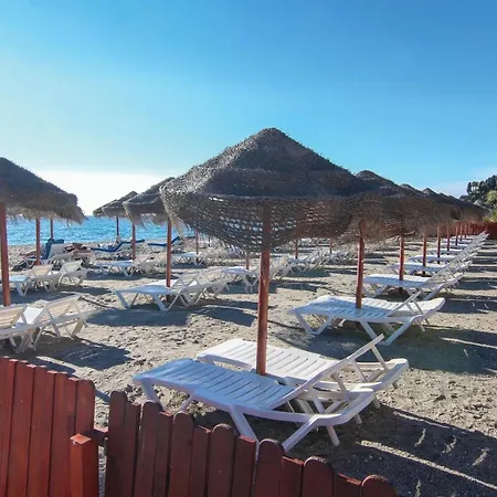 Amazing In With 3 Bedrooms, Wifi And Swimming Pool Tatil Evi Nerja